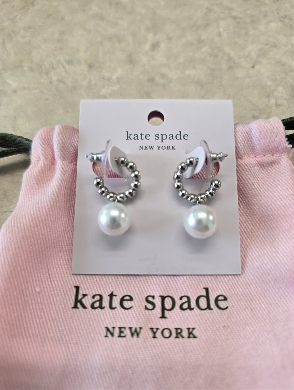 💥BNWT💥 kate spade Silver Pearl Hoop Drop Earrings with Pink Pouch